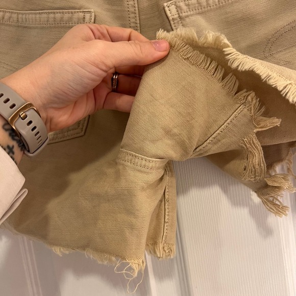 American Eagle Outfitters Tan Cutoff Distressed Denim Shorts - Picture 4 of 6